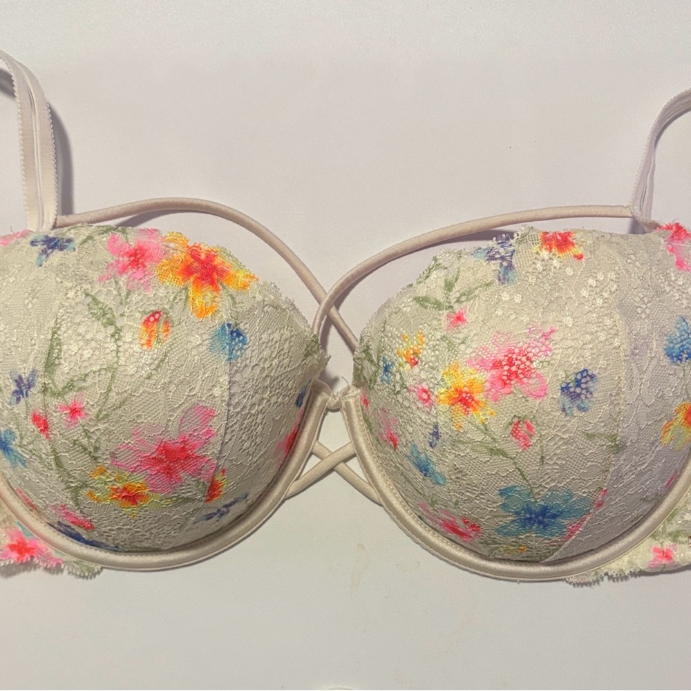 Victoria's Secret Floral Lace Bra - Multicolor